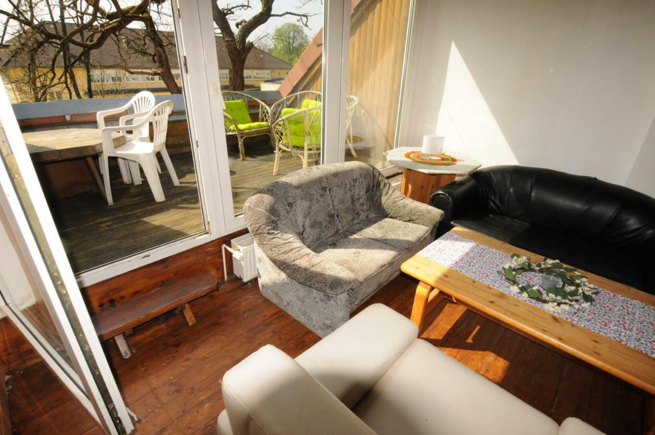 Messezimmer Laatzen Hanover Exterior photo