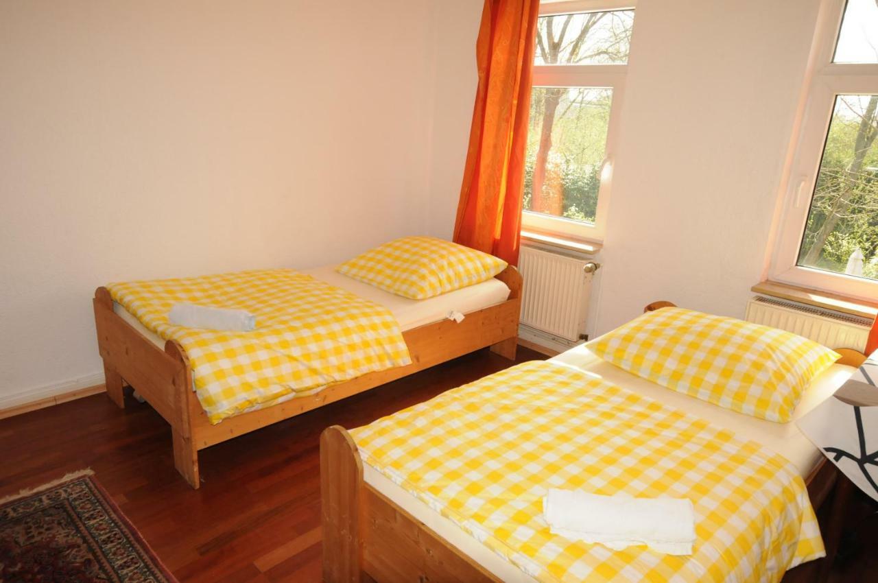 Messezimmer Laatzen Hanover Exterior photo